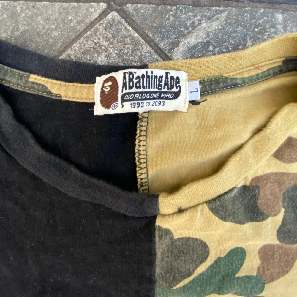 🦧 Bape A Bathing Ape© Camo Shark WGM t shirt SZ L Women’s! - Picture 3 of 6